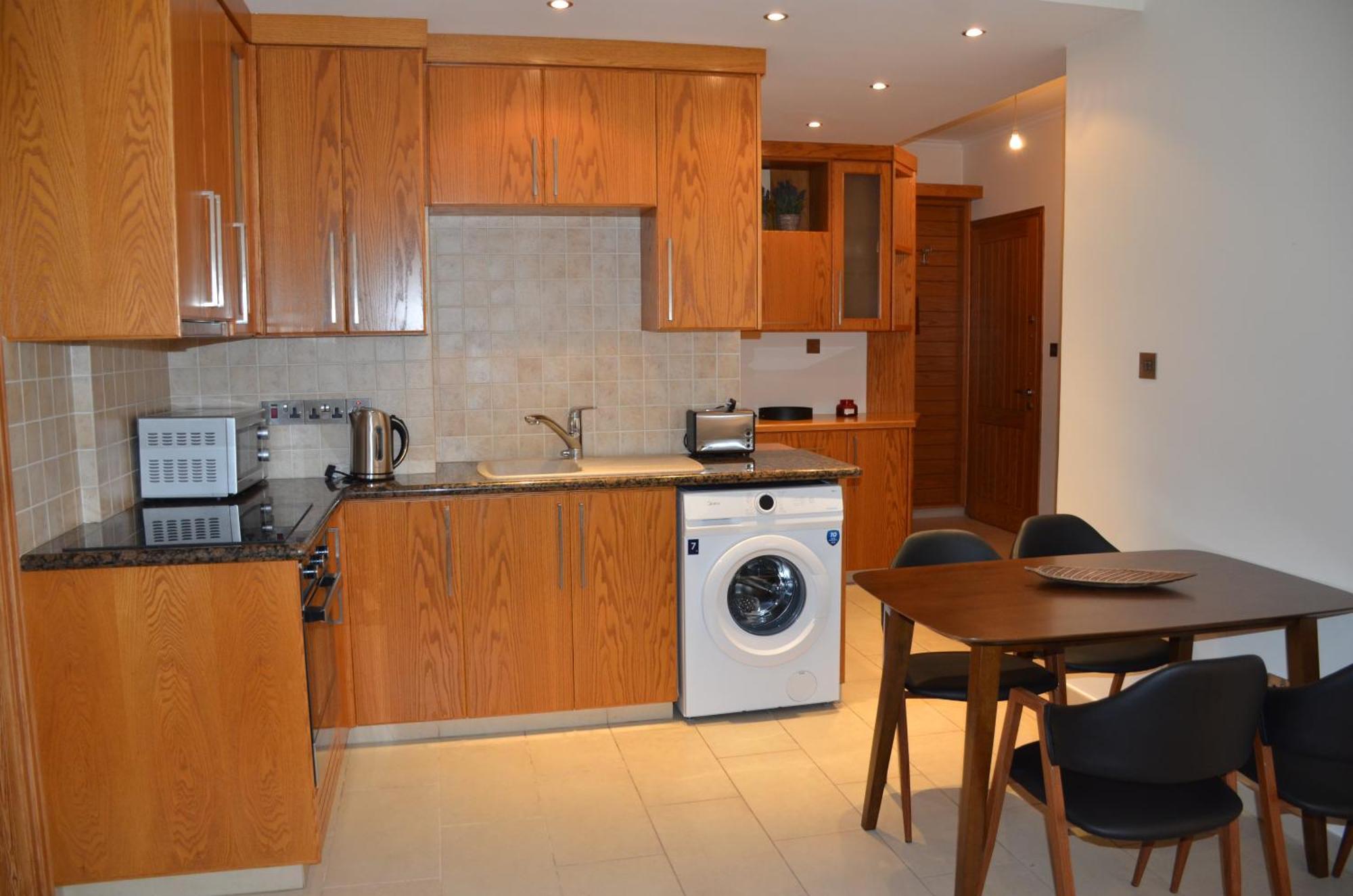 2 Bedroom Apartment, Zygos Centre Block D - By Imh Travel & Tours Πάφος Εξωτερικό φωτογραφία